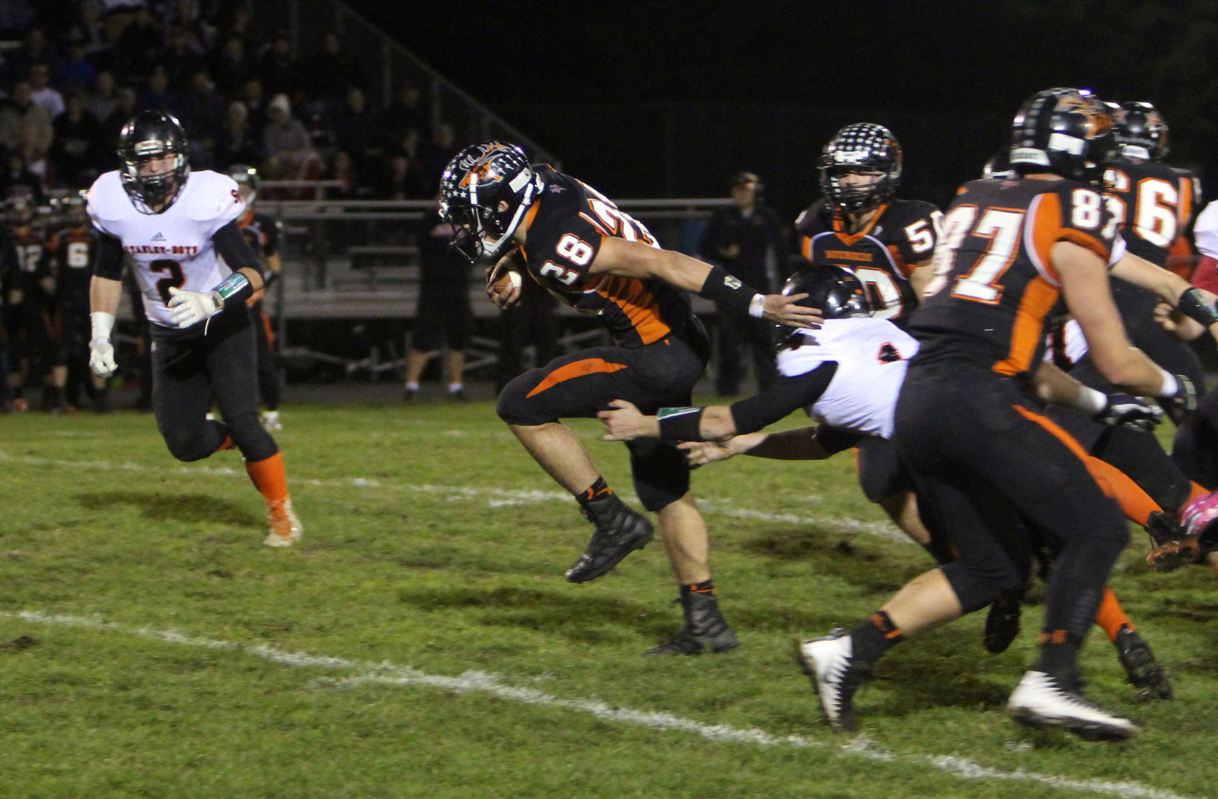Stanley-Boyd at Elk Mound football 10-19-18
